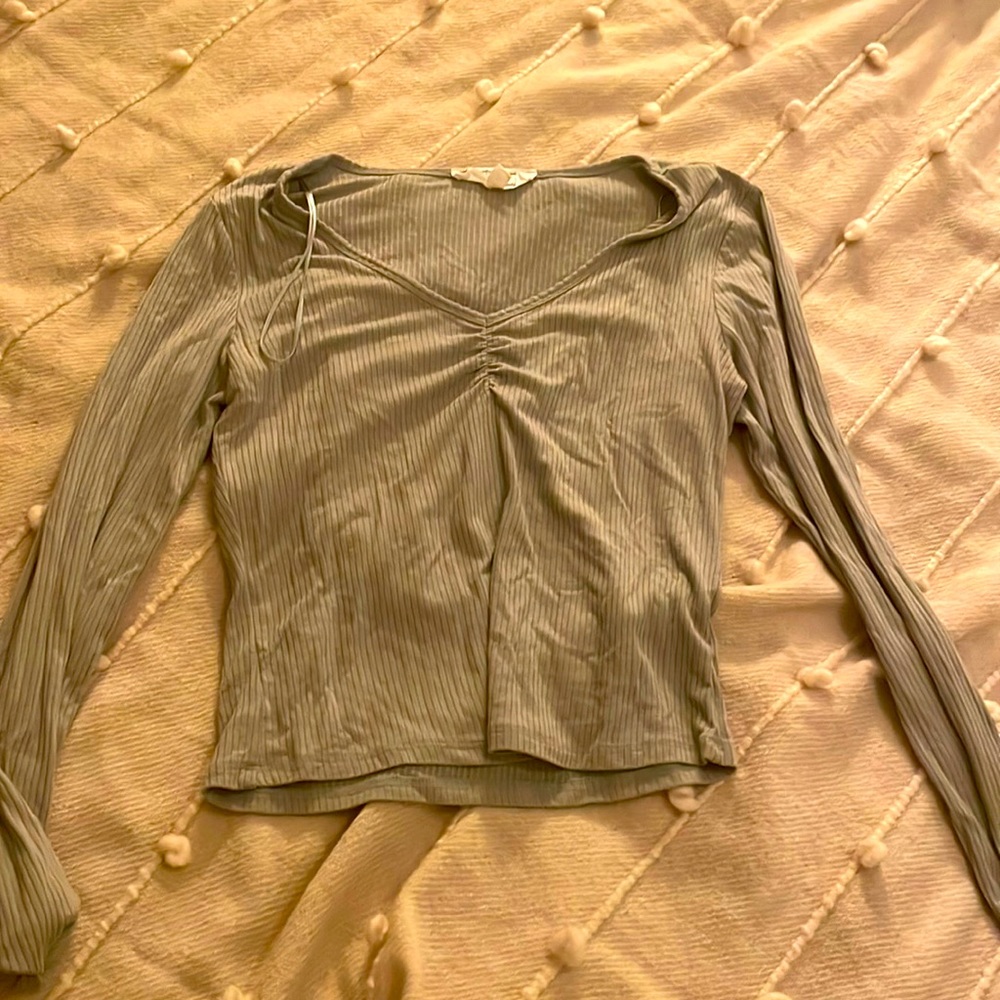 Long sleeve crop top